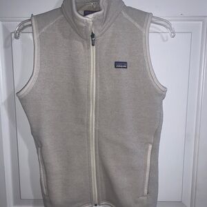 Patagonia Off-White Fleece Vest